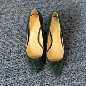 Size 6 black suede Ann Taylor heels